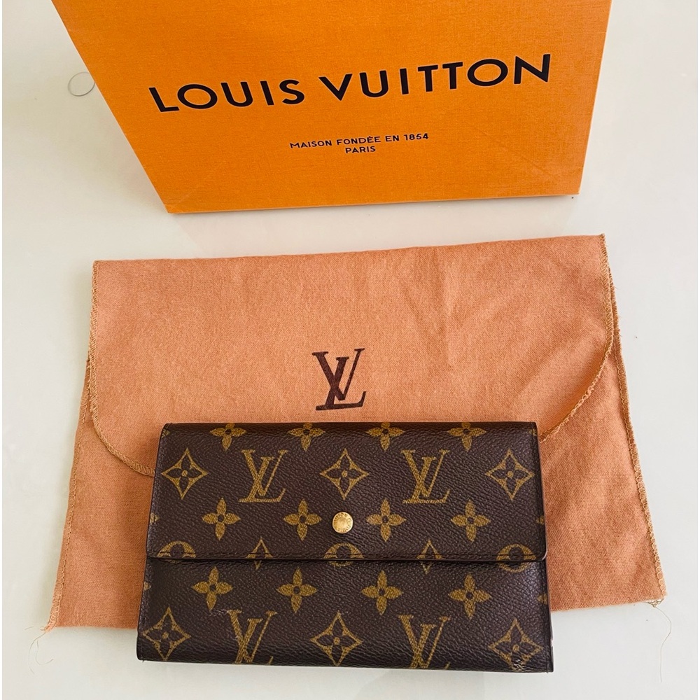 Authentic Louis Vuitton Monogram Porte Tresor